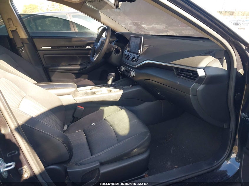 2022 Nissan Altima Sv Fwd