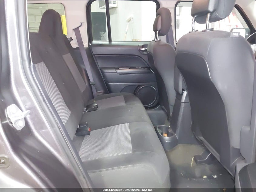 VIN 1C4NJRFB5HD144227 2017 JEEP PATRIOT LATITUDE 4X4
