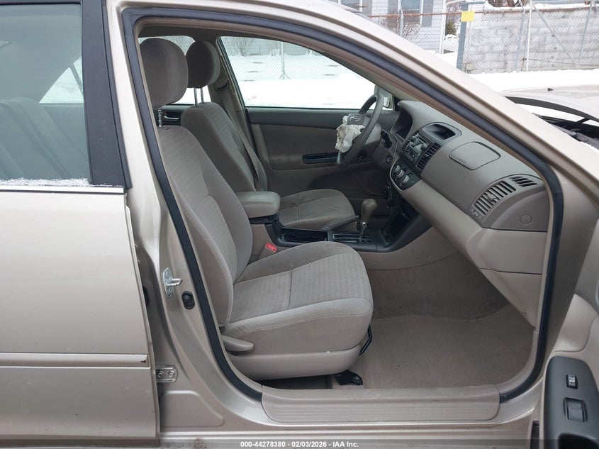 2005 Toyota Camry Le V6
