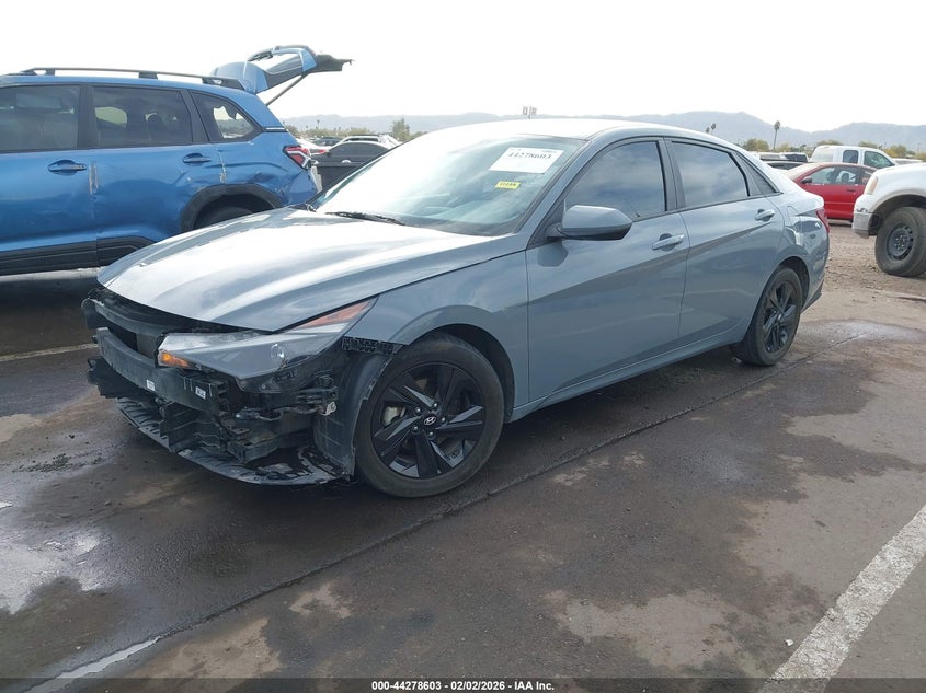 2022 Hyundai Elantra Sel