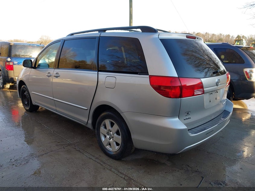 2004 Toyota Sienna Le