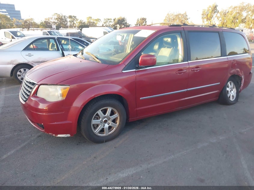 2009 Chrysler Town & Country Touring