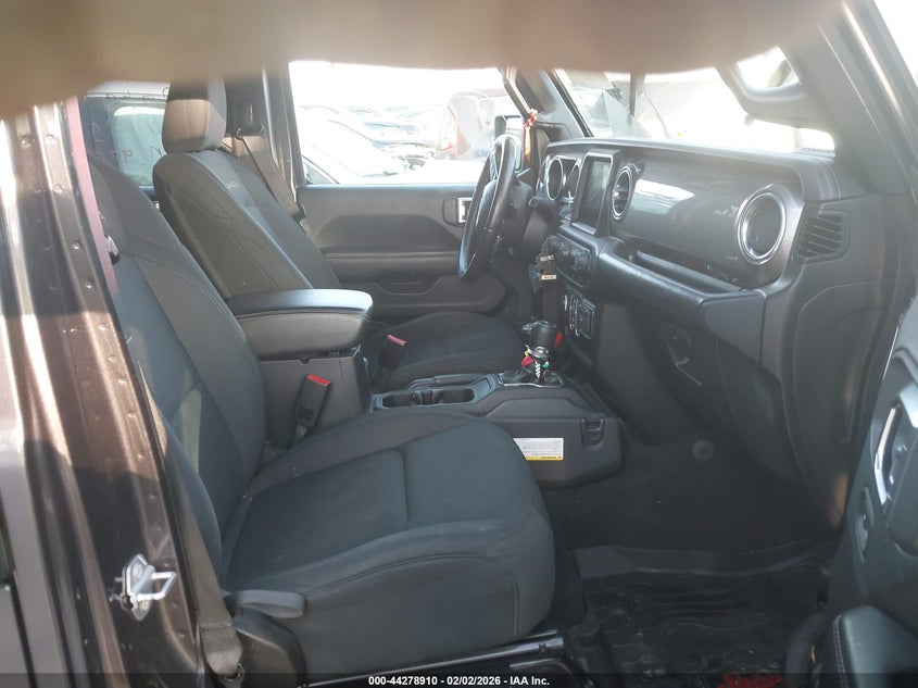 2018 Jeep Wrangler Unlimited Sahara 4X4