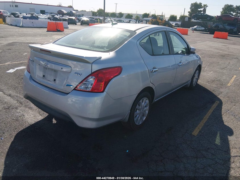 2015 Nissan Versa 1.6 Sv