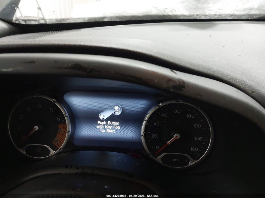 VIN ZACNJDB13NPN86711 2022 JEEP RENEGADE LATITUDE 4X4