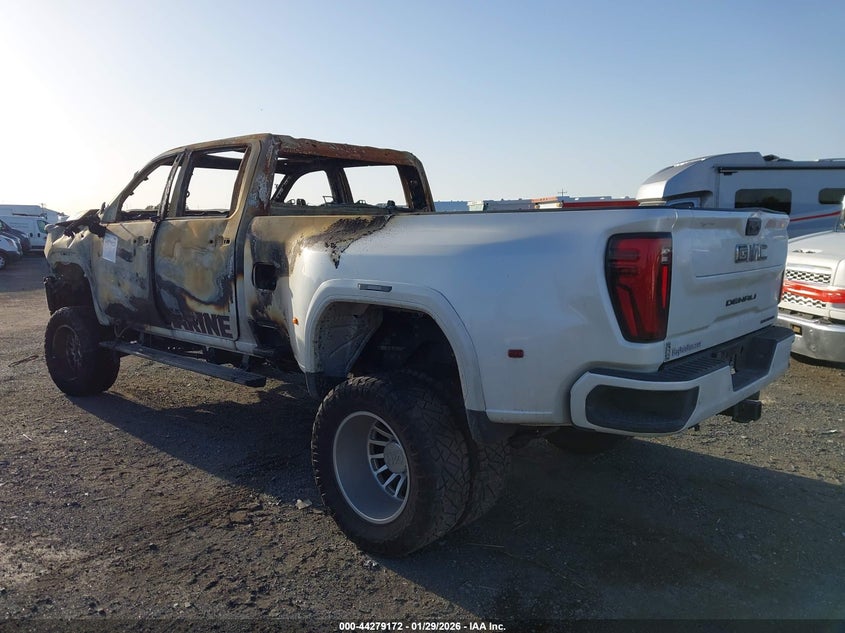 2024 GMC SIERRA 3500HD auction photo 4