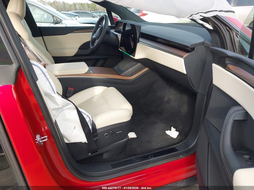 VIN: 7SAXCBE59TF474298 2026 TESLA MODEL X ALL-WHEEL DRIVE