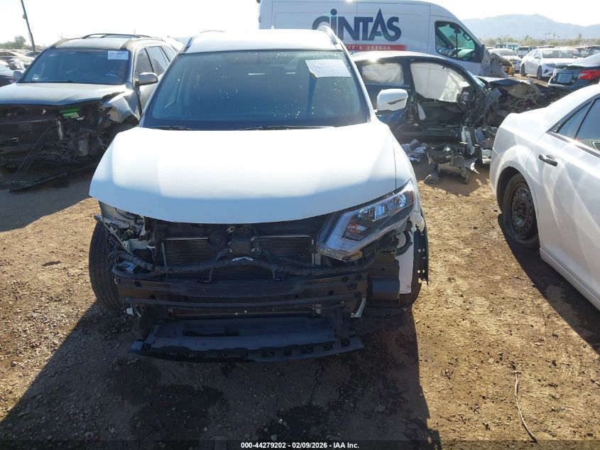 2017 NISSAN ROGUE SV