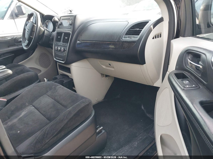 2015 DODGE GRAND CARAVAN auction photo 5