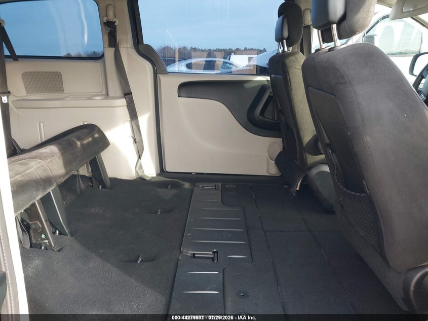 2015 DODGE GRAND CARAVAN auction photo 8