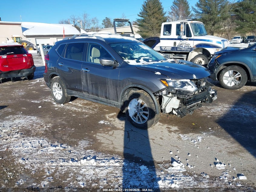 2017 Nissan Rogue Sv