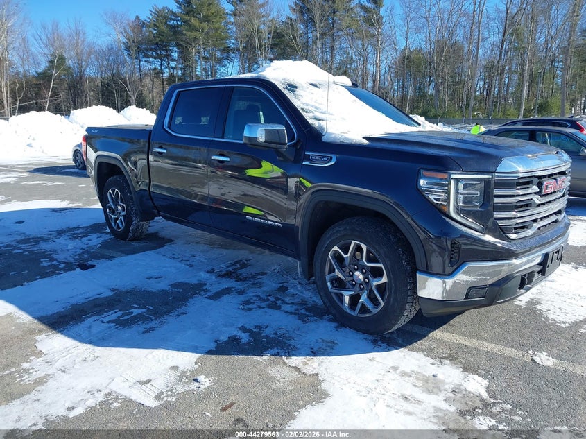 2022 GMC Sierra 1500 4Wd Short Box Slt