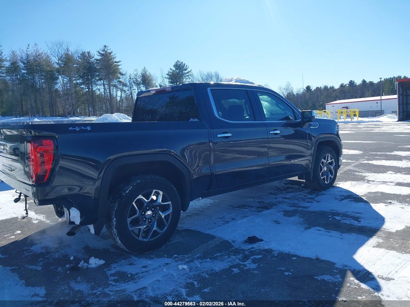2022 GMC Sierra 1500 4Wd Short Box Slt