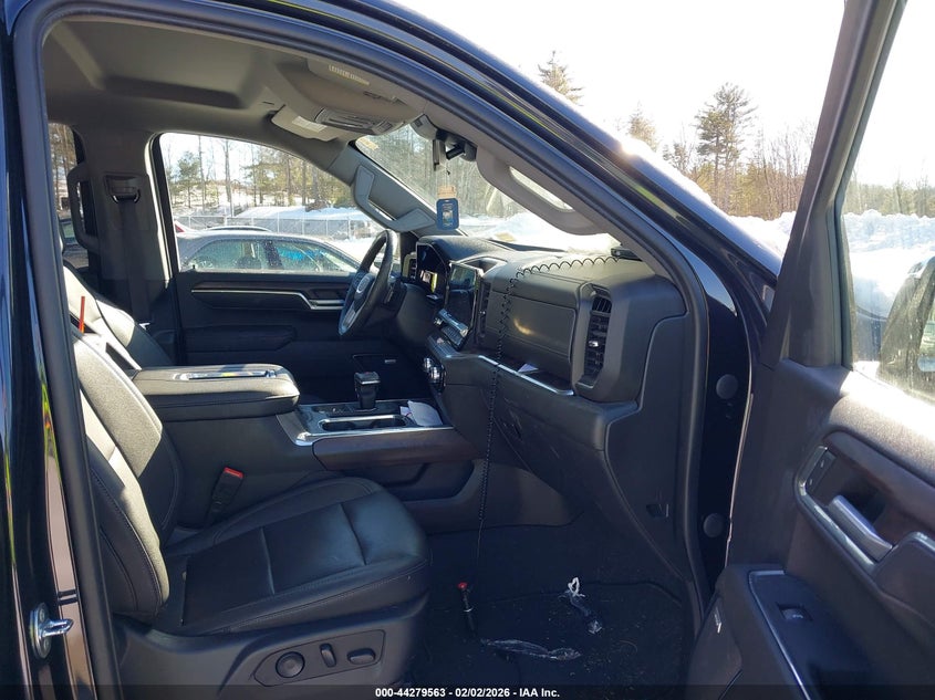 2022 GMC Sierra 1500 4Wd Short Box Slt