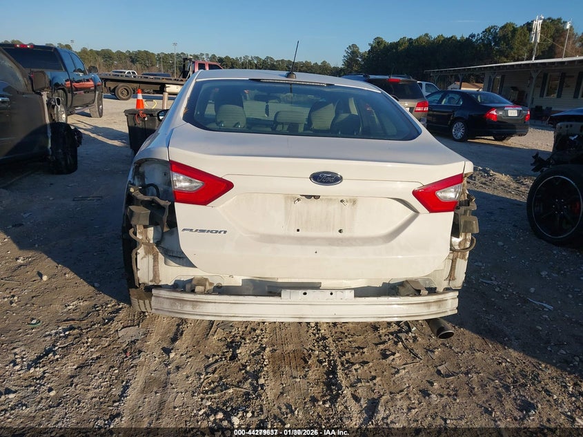 2015 Ford Fusion S VIN: 1FA6P0G70F5114347 Lot: 44279637