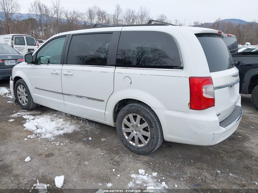 2015 Chrysler Town & Country Touring