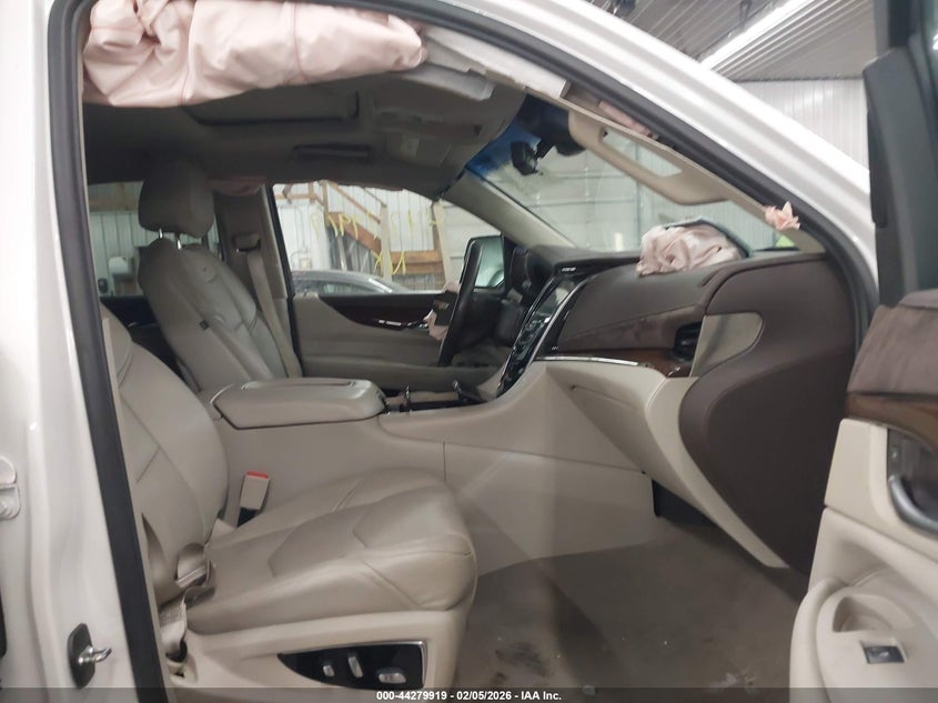 2017 Cadillac Escalade Luxury