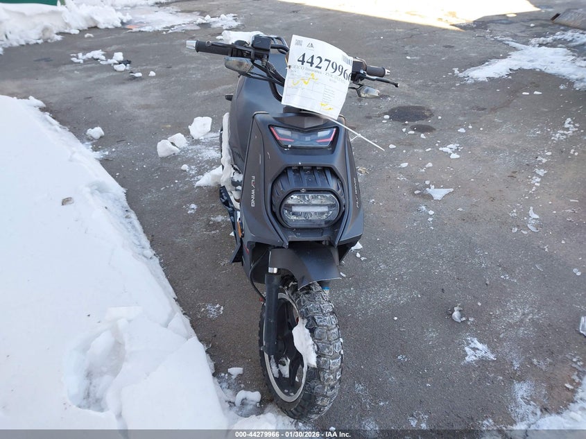 VIN L5YTCLAV9R1156389 2024 ZNEN SCOOTER
