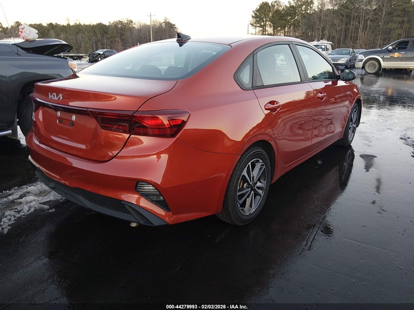 2023 Kia Forte Lxs