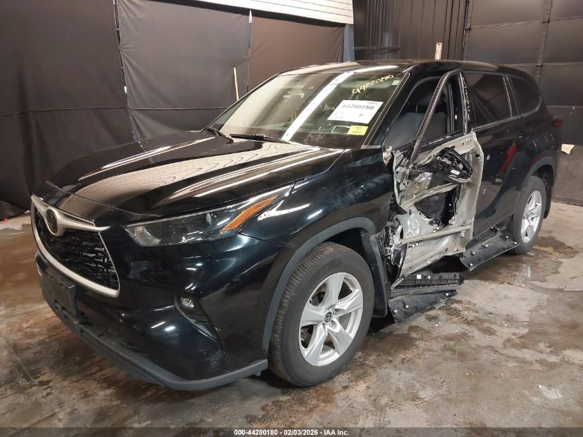 2022 Toyota Highlander Le