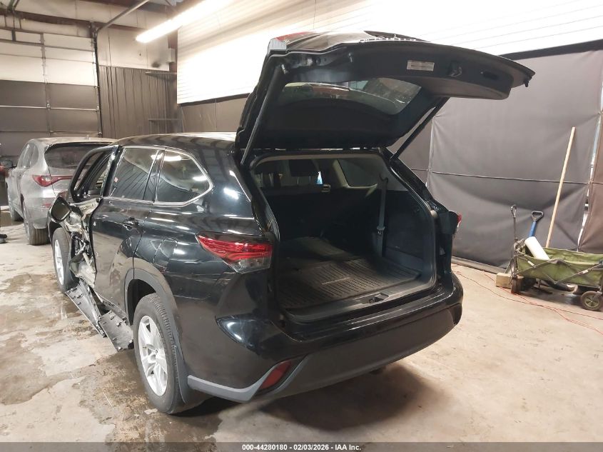 2022 Toyota Highlander Le