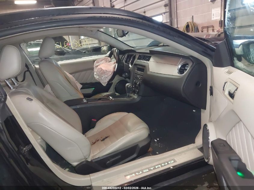 2010 Ford Mustang V6/V6 Premium