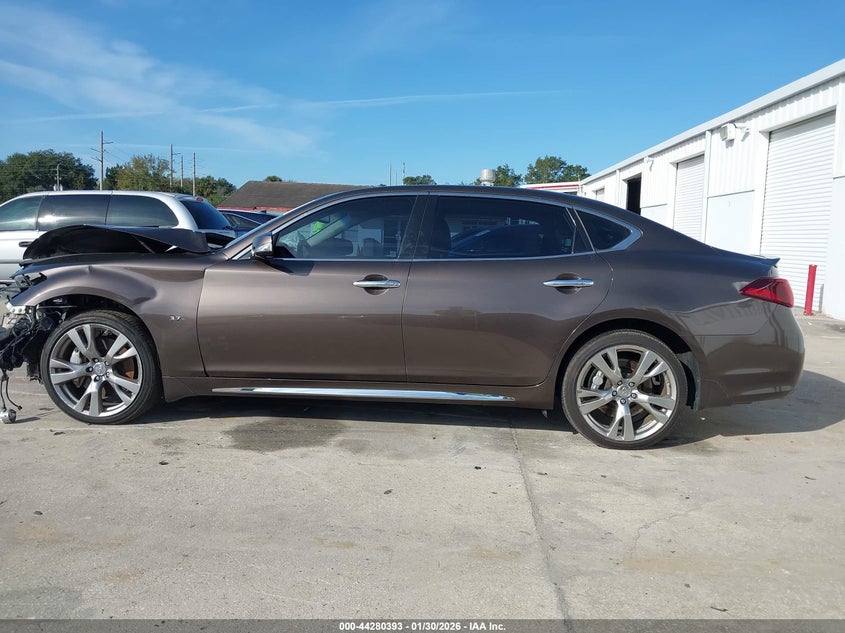 2018 Infiniti Q70L 3.7 Luxe VIN: JN1BY1PP7JM330855 Lot: 44280393