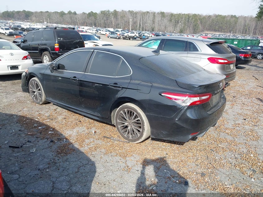 2020 Toyota Camry Se