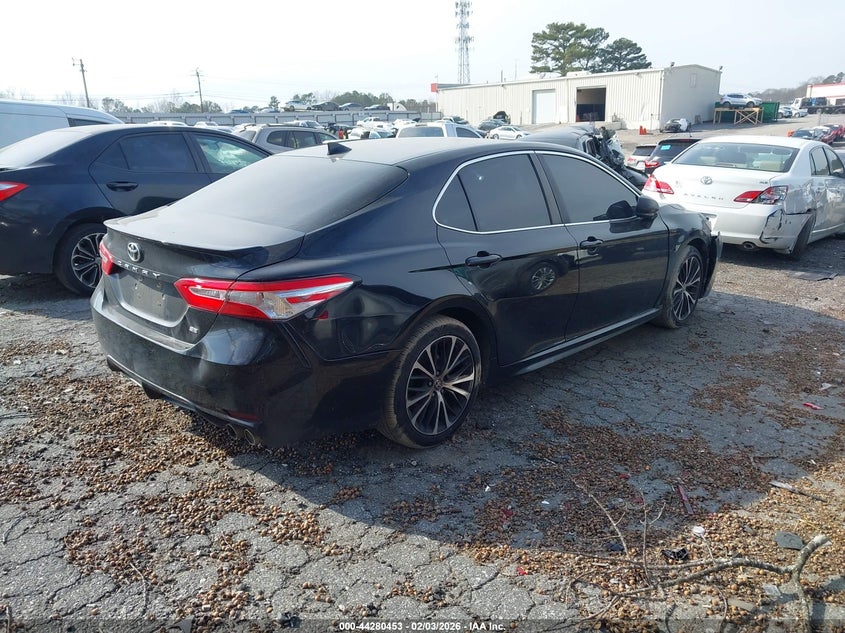 2020 Toyota Camry Se