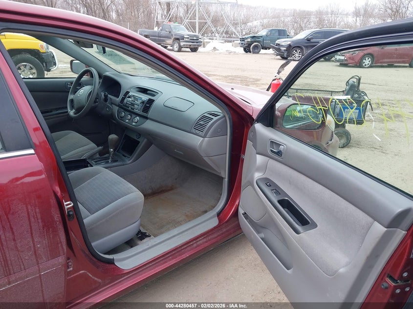 2005 Toyota Camry Le