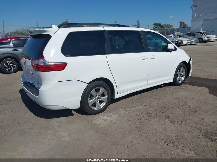 2019 Toyota Sienna Le 8 Passenger