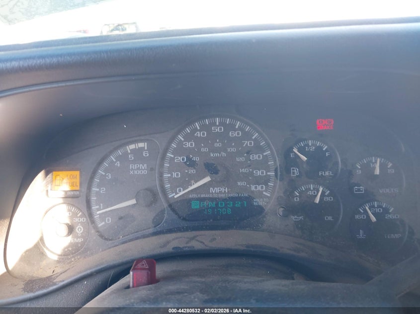 CHEVROLET SILVERADO 2002 VIN 1GCHK23G12F113702