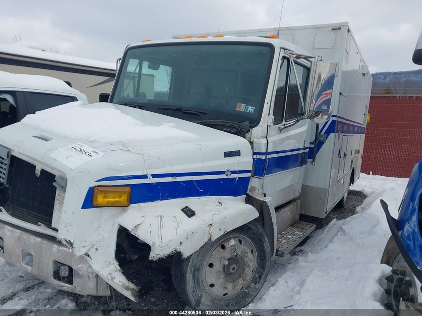 2002 Freightliner Medium Conventional Fl60