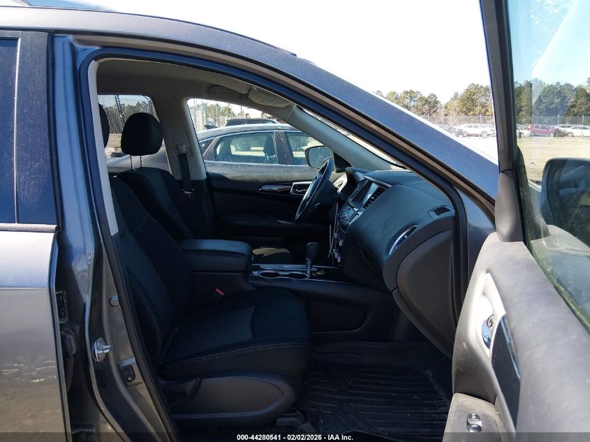 2018 Nissan Pathfinder Sv