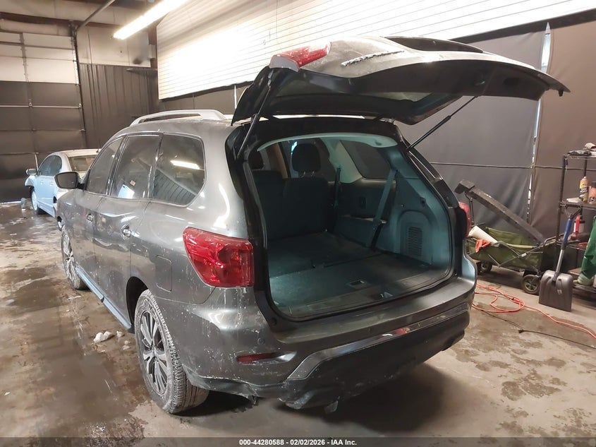 2018 Nissan Pathfinder Sv