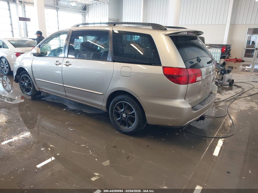 2005 Toyota Sienna Xle