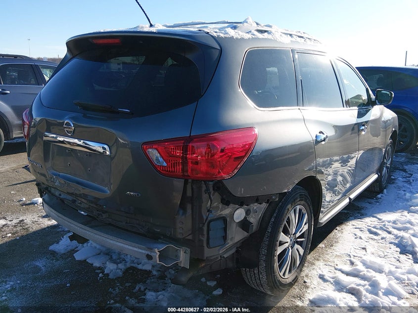 2018 Nissan Pathfinder S