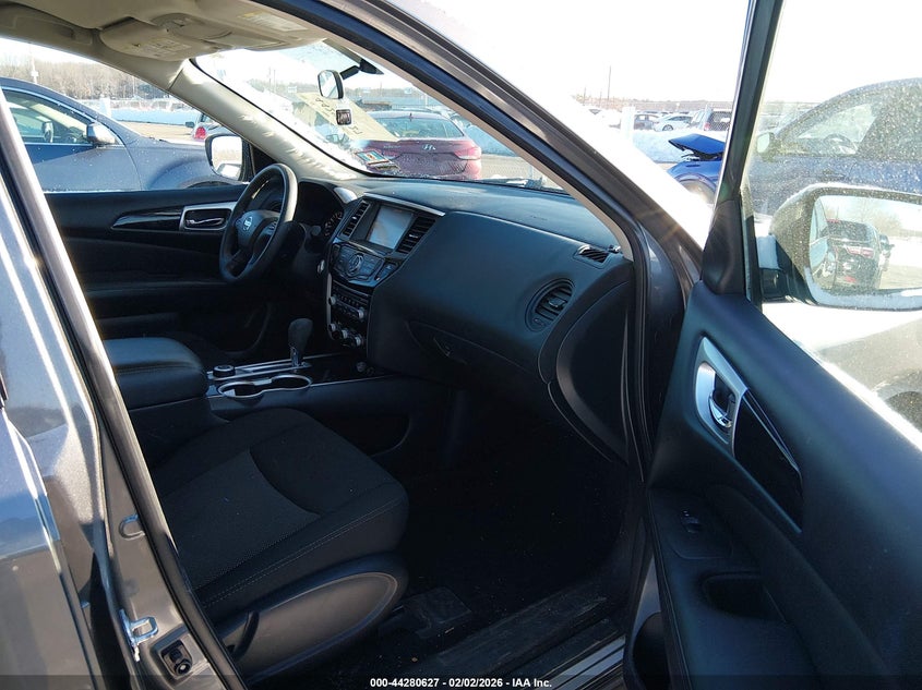 2018 Nissan Pathfinder S