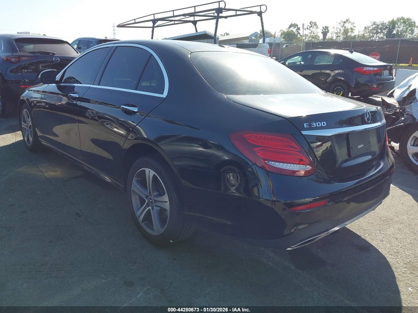 2019 Mercedes-Benz E 300