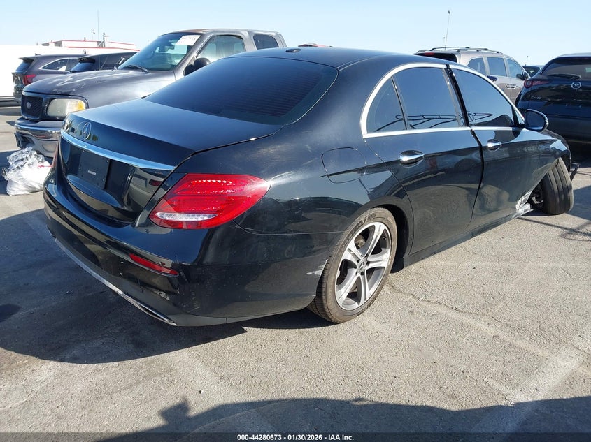 2019 Mercedes-Benz E 300