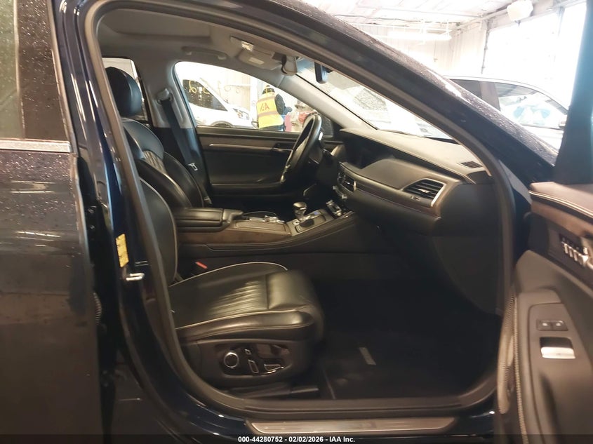 2020 Genesis G90 3.3T Premium Rwd