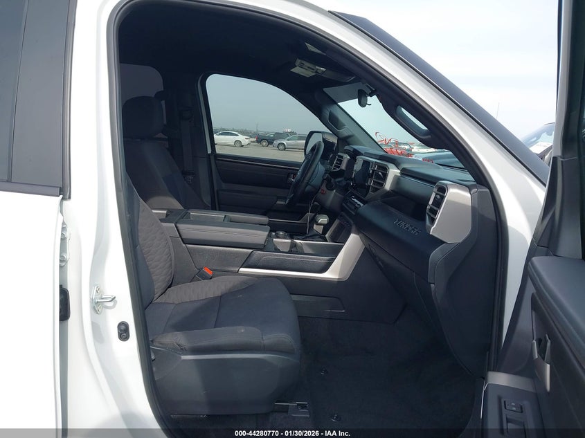 2026 Toyota Tundra Sr5 Crewmax 5.5' Bed