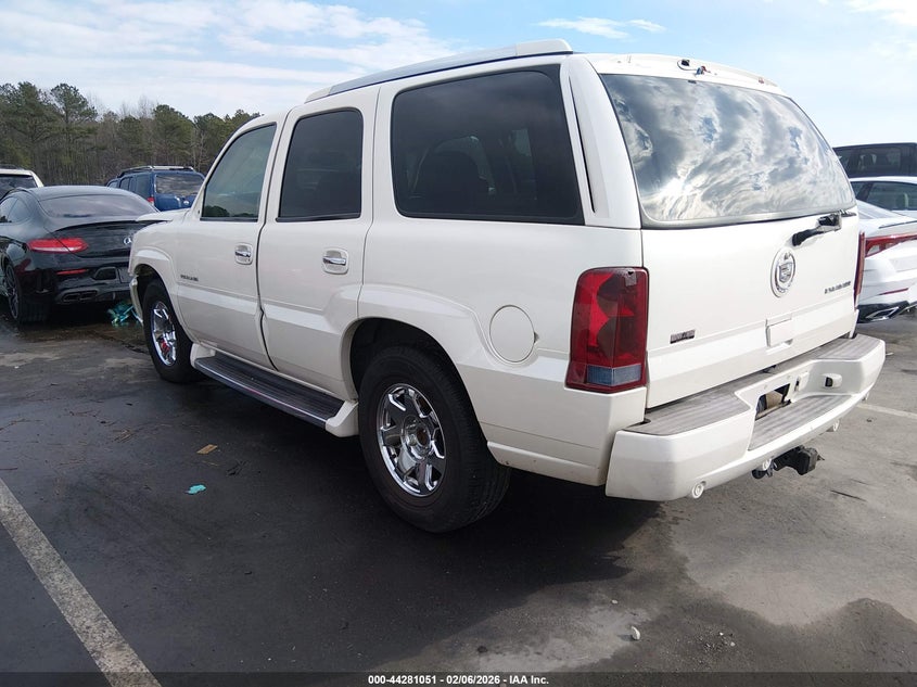 2003 Cadillac Escalade Standard