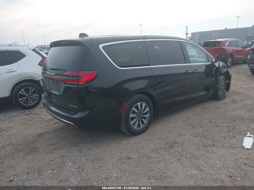 2025 Chrysler Pacifica Hybrid Select