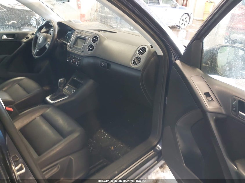 2016 Volkswagen Tiguan S