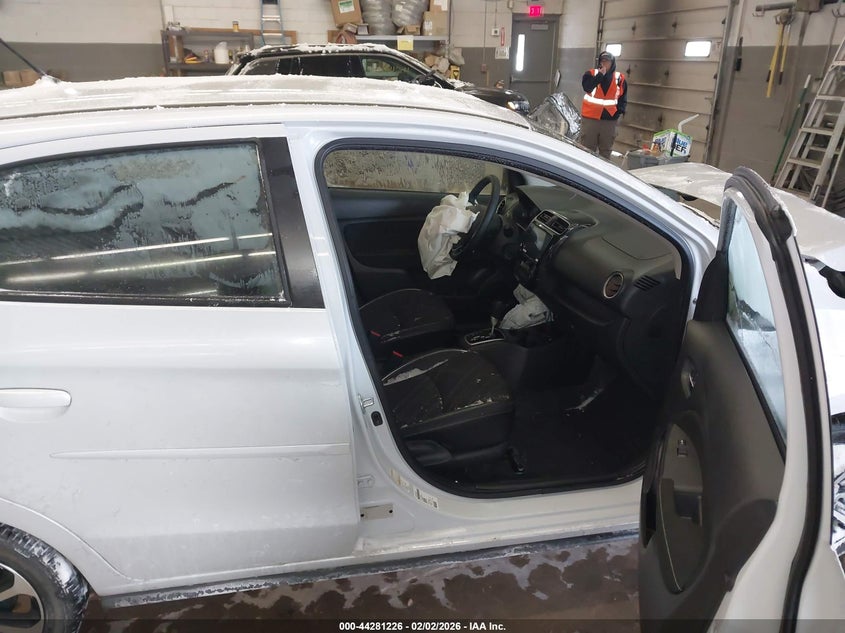 2024 Mitsubishi Mirage Se