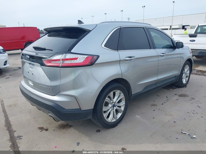 2020 Ford Edge Titanium