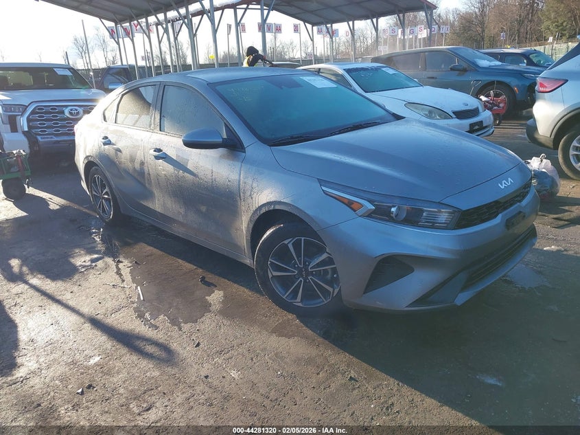 2023 Kia Forte Lxs