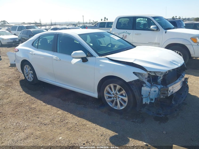 2023 Toyota Camry Le