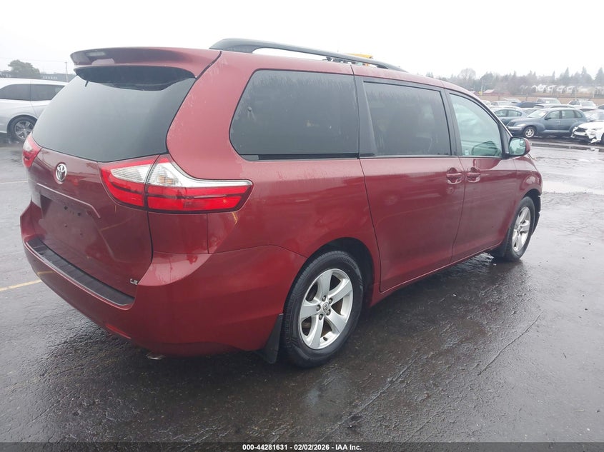 2016 Toyota Sienna Le 8 Passenger